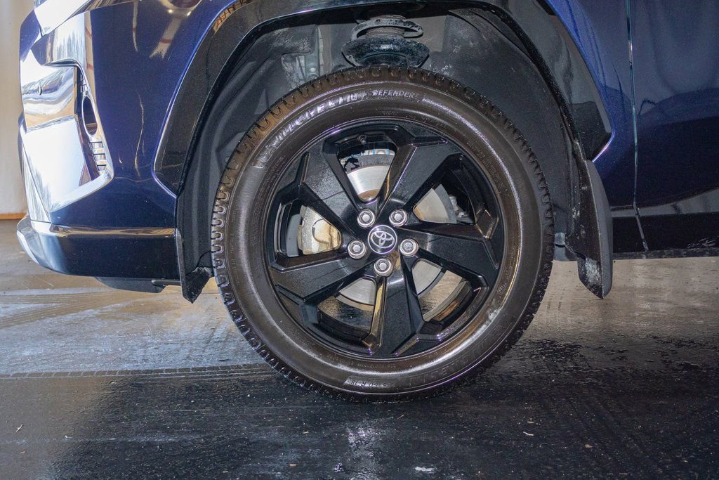 Used 2021 Toyota RAV4 XSE image 8