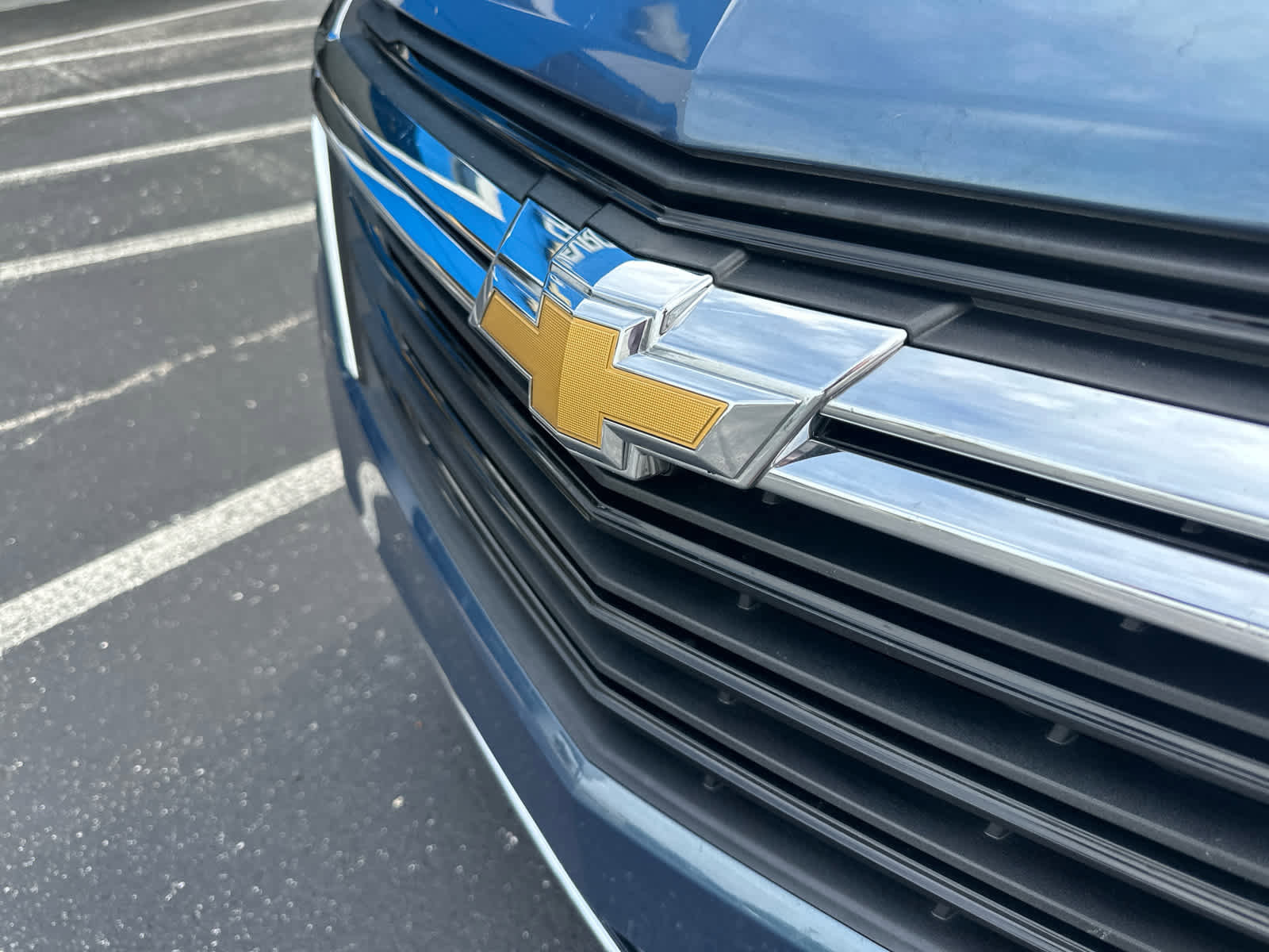 Used 2024 Chevrolet Equinox LT w/ LPO, Floor Liner Package FWD image 9