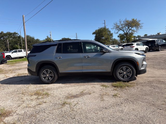 New 2027 Chevrolet Traverse LT w/ Driver Confidence Package FWD image 13