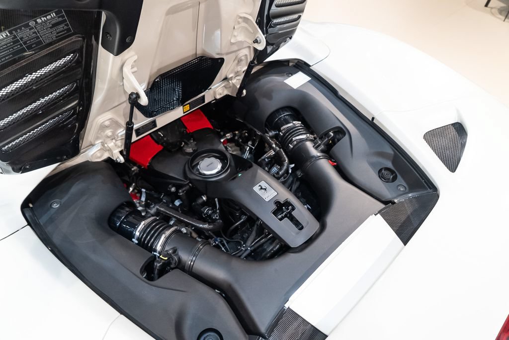 Certified 2023 Ferrari F8 Tributo RWD image 17