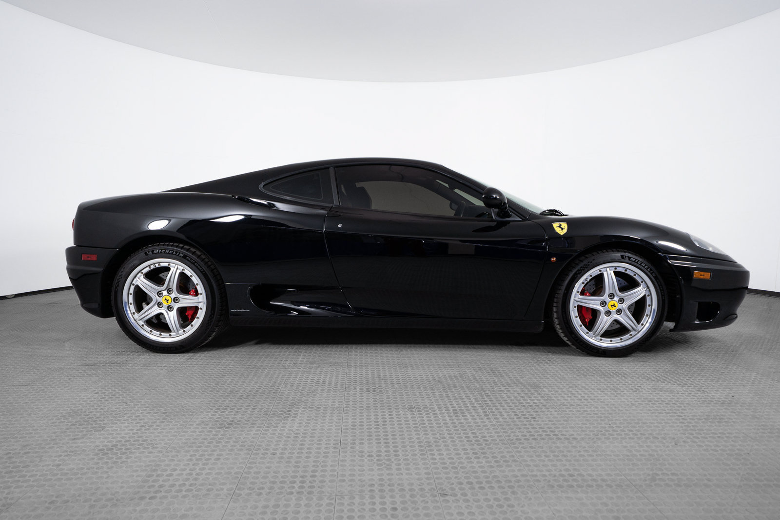Used 2004 Ferrari 360 Modena RWD image 3