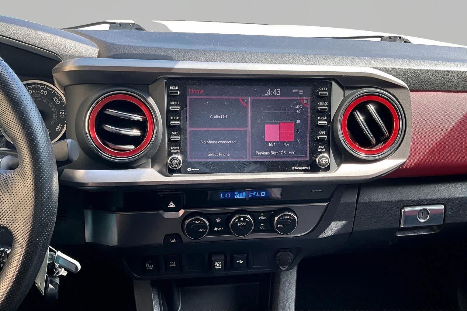 Used 2022 Toyota Tacoma SR5 w/ Technology Package RWD image 7
