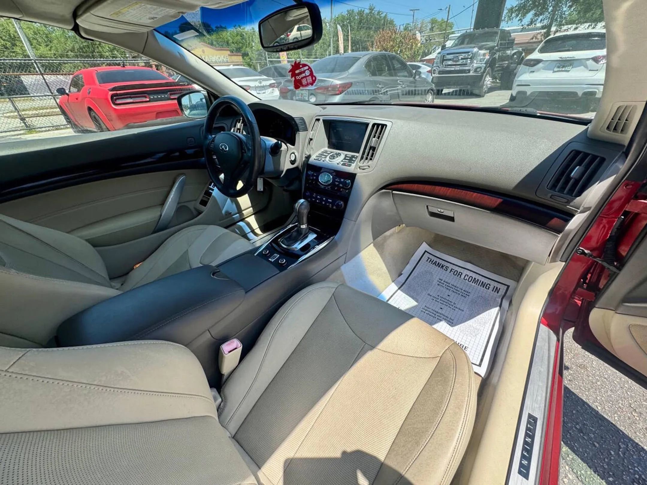 Used 2014 INFINITI Q60 Convertible w/ Premium Package RWD image 23