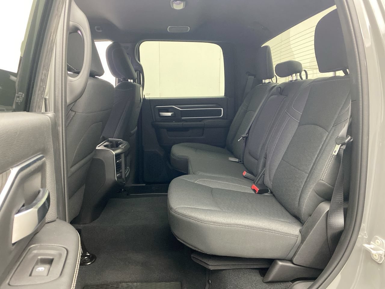 New 2026 RAM 2500 Big Horn AWD/4WD image 23