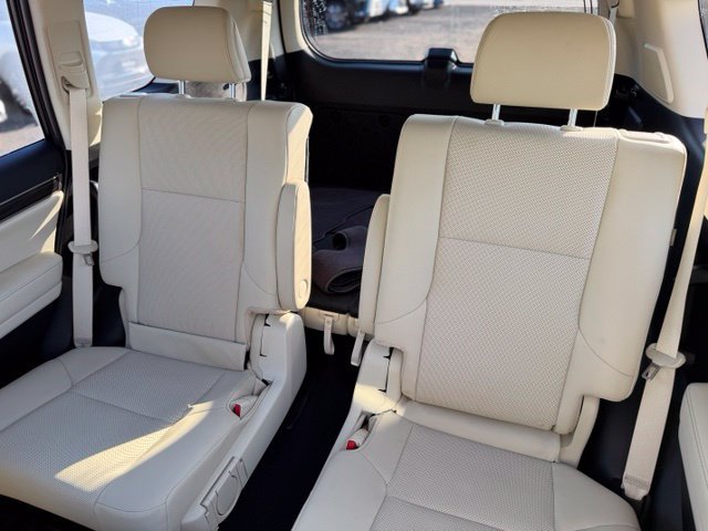 Certified 2023 Lexus GX 460 Premium w/ Accessory Package AWD/4WD image 18