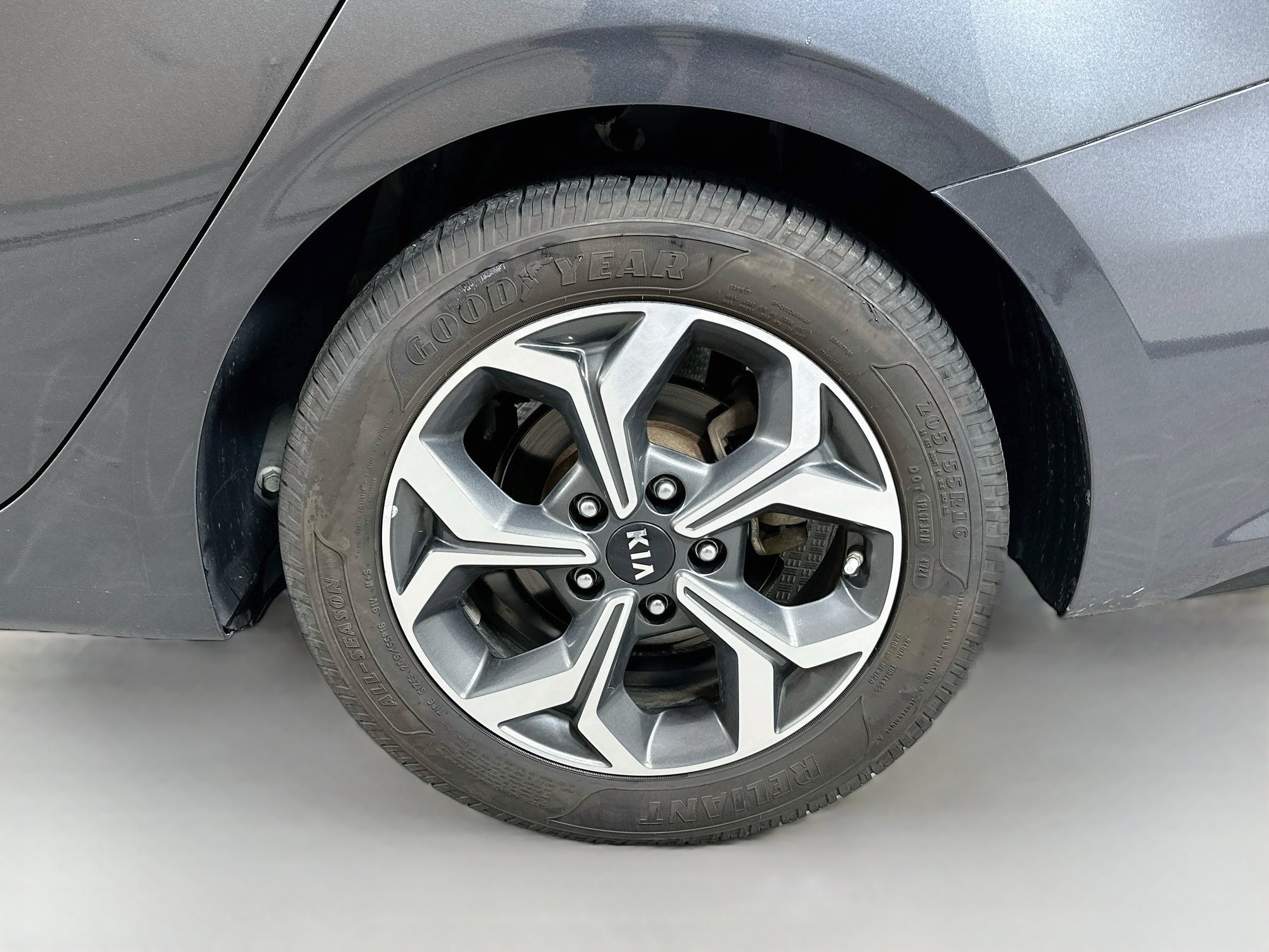 Used 2020 Kia Forte LXS FWD image 28
