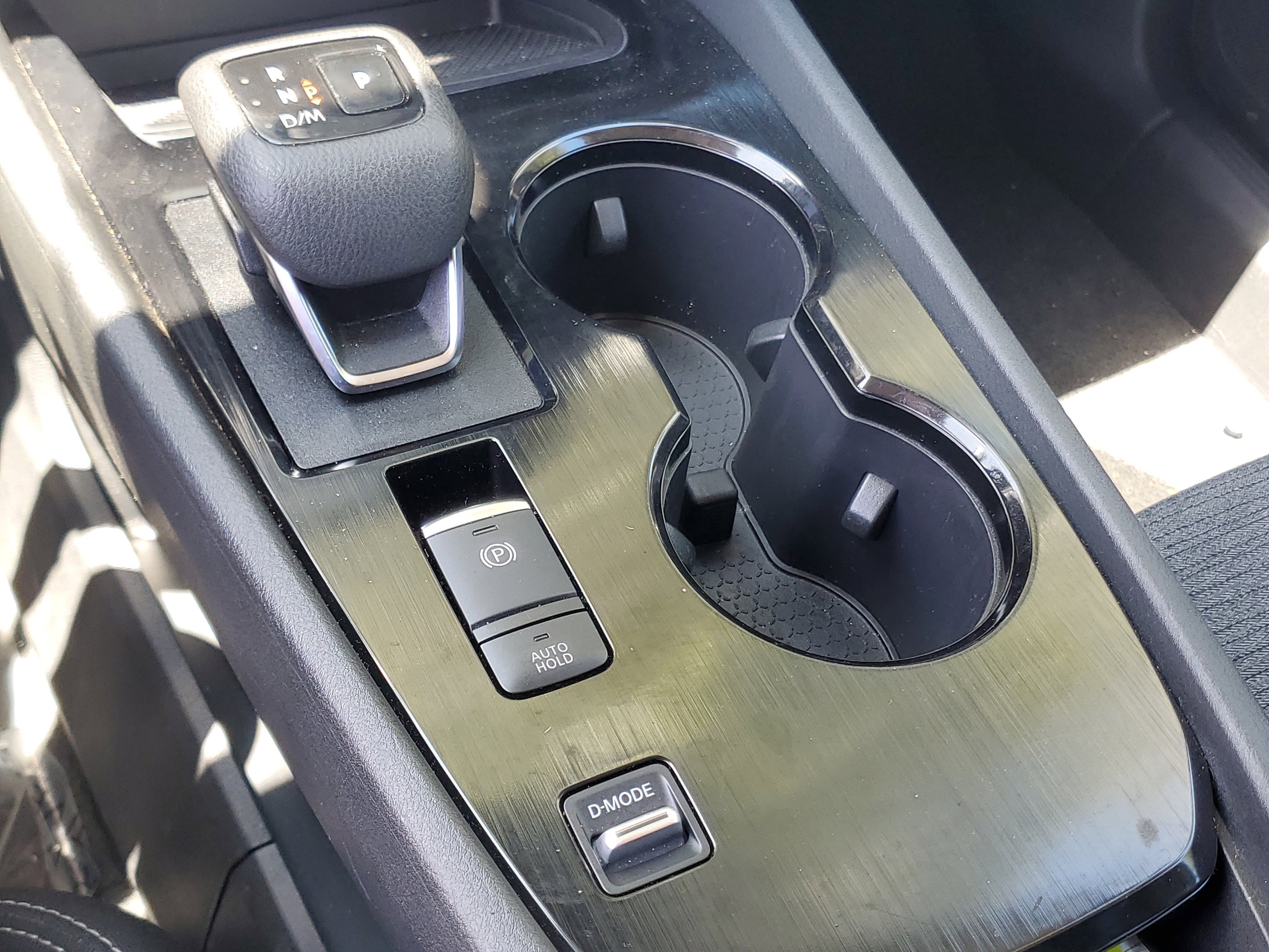 Used 2023 Nissan Rogue SV image 24