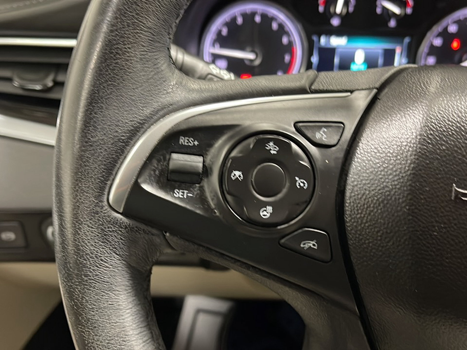 Used 2019 Buick Enclave Premium w/ Trailering Package, 5000 lbs. FWD image 6