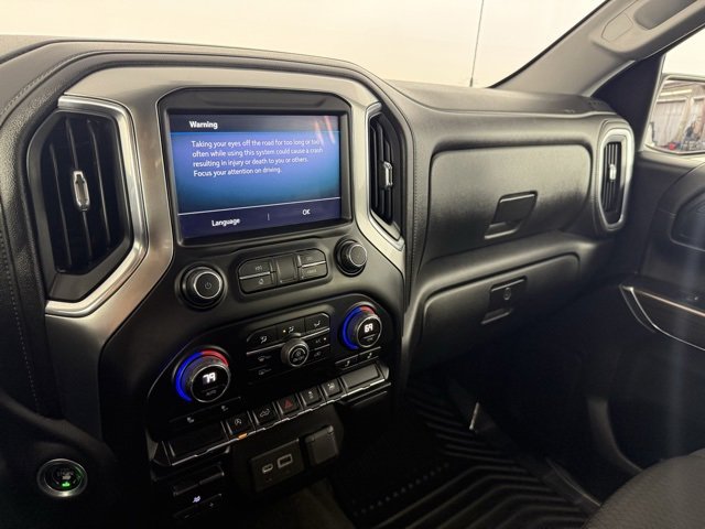 Used 2019 Chevrolet Silverado 1500 RST image 21