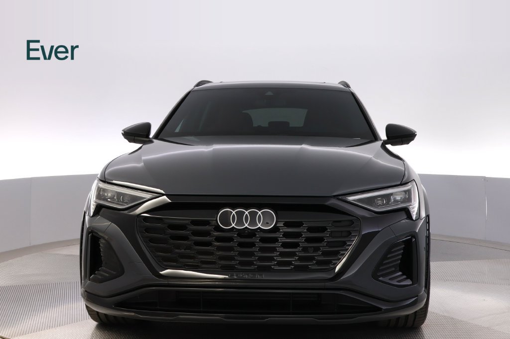 Used 2024 Audi Q8 e-tron Premium Plus w/ Prestige Package AWD/4WD image 12