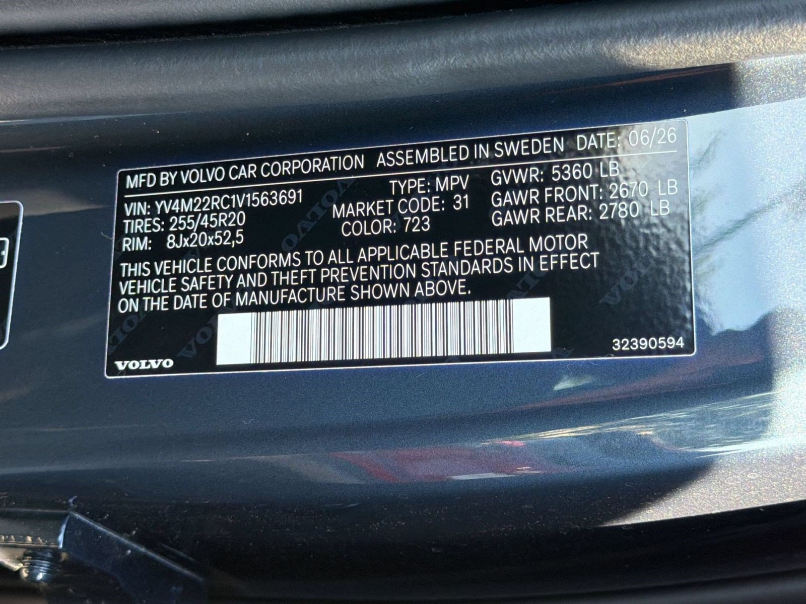 New 2027 Volvo XC60 B5 Plus AWD/4WD image 24