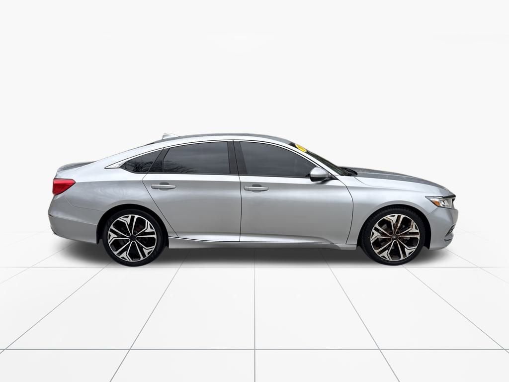 Used 2018 Honda Accord Sport image 10