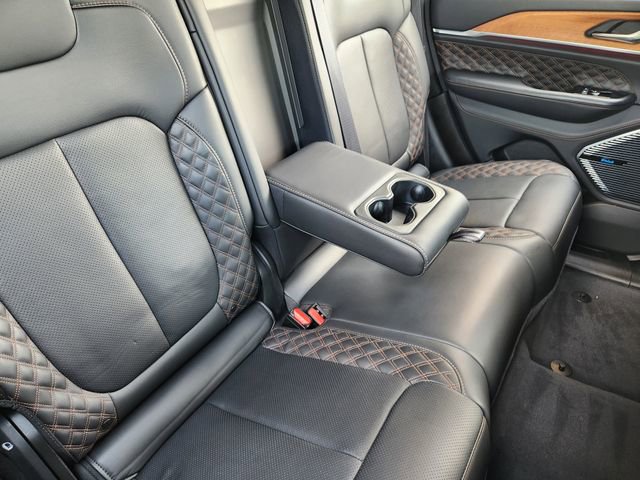 Used 2022 Jeep Grand Cherokee Summit AWD/4WD image 30