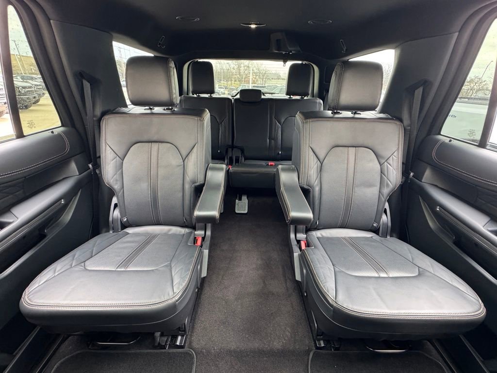 Used 2022 Ford Expedition Platinum image 30