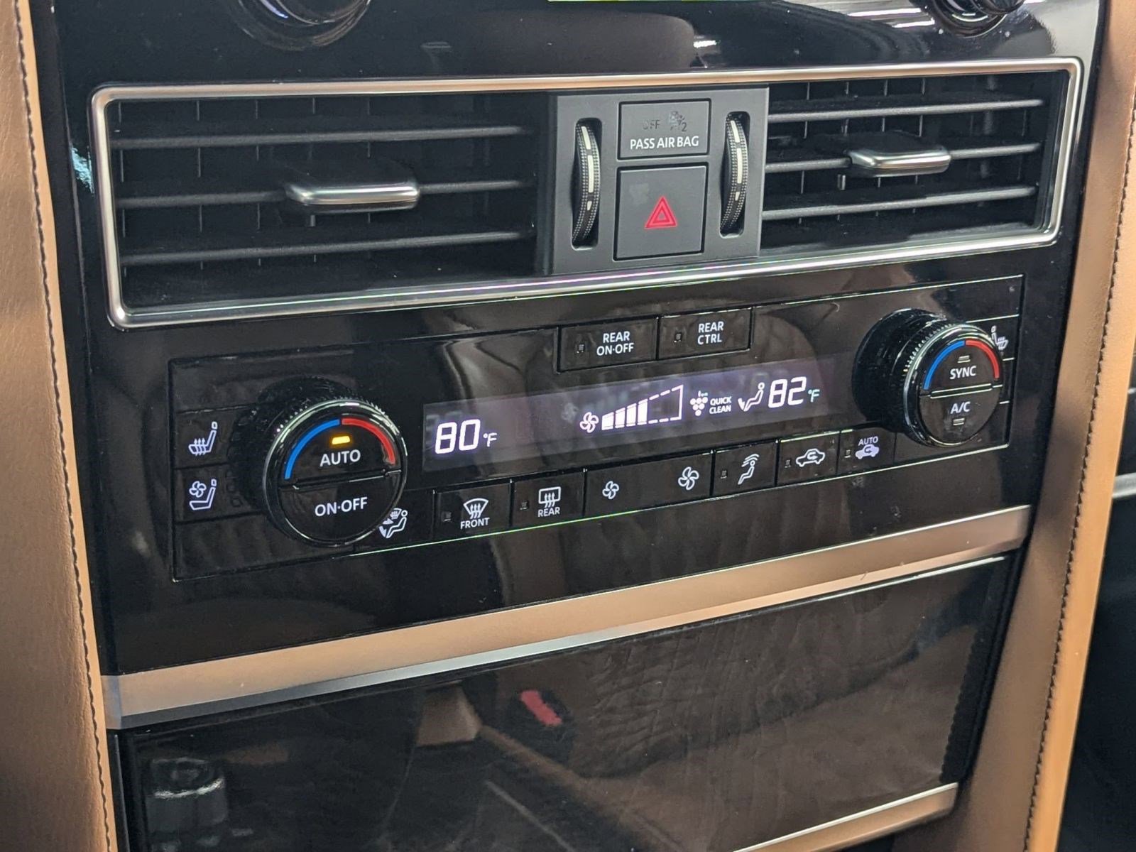 Used 2024 INFINITI QX80 Sensory image 29