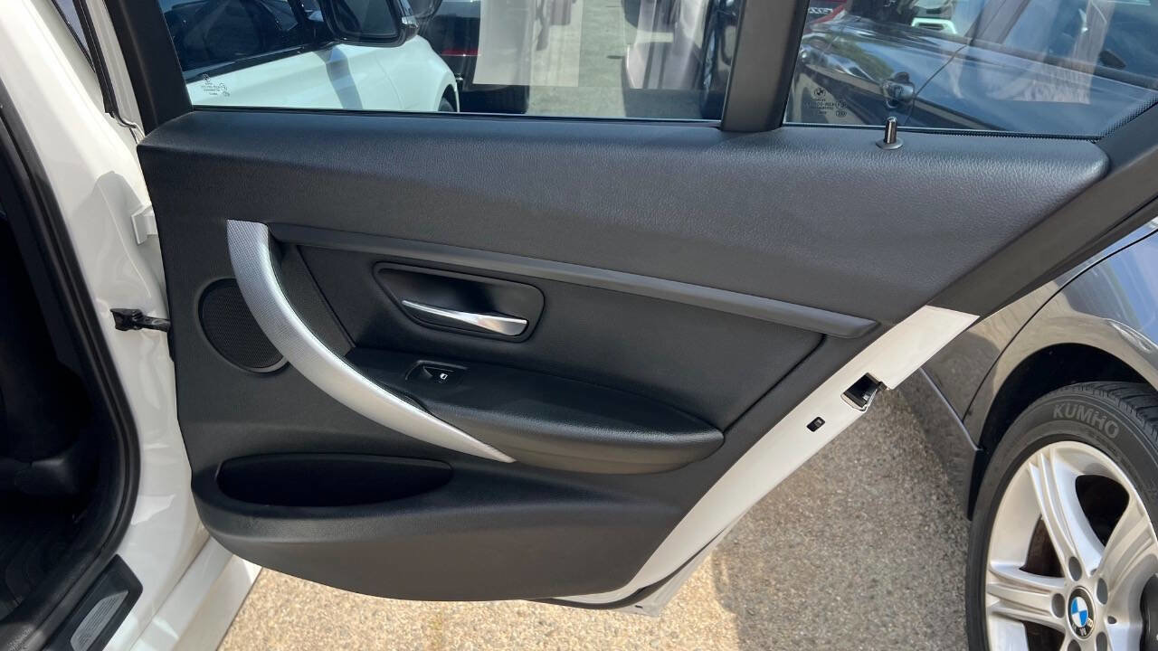 Used 2014 BMW 328i Sedan RWD image 28