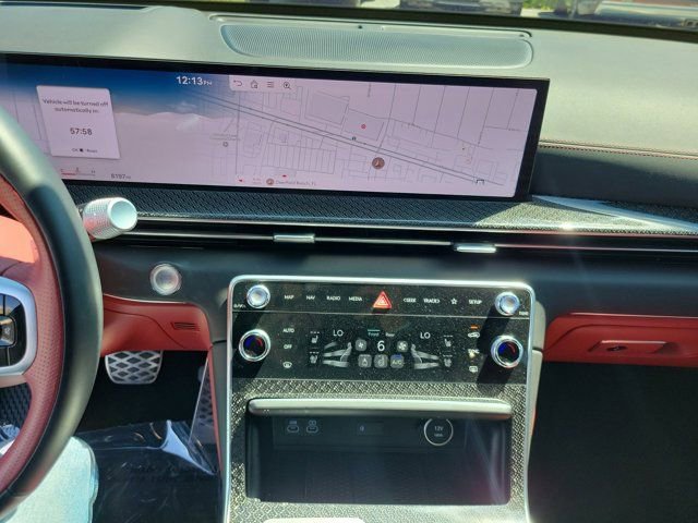 Used 2025 Genesis GV80 3.5T e-SC image 32