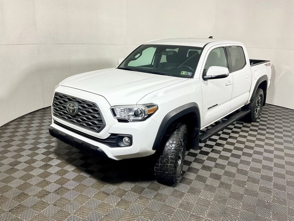 Used 2020 Toyota Tacoma TRD Off-Road image 8
