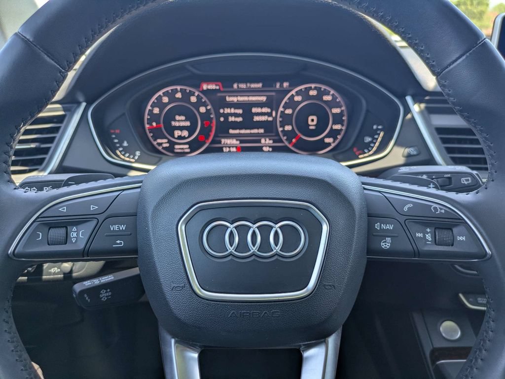 Used 2018 Audi Q5 2.0T Premium Plus w/ Premium Plus Package AWD/4WD image 34