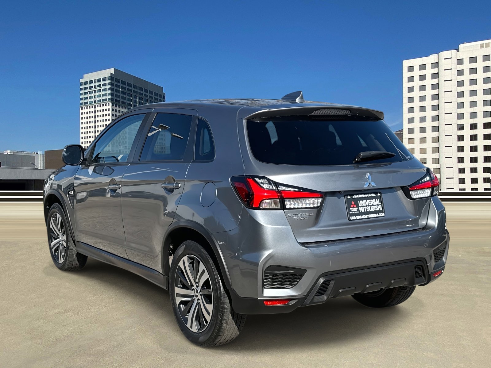 Used 2023 Mitsubishi Outlander Sport ES image 3