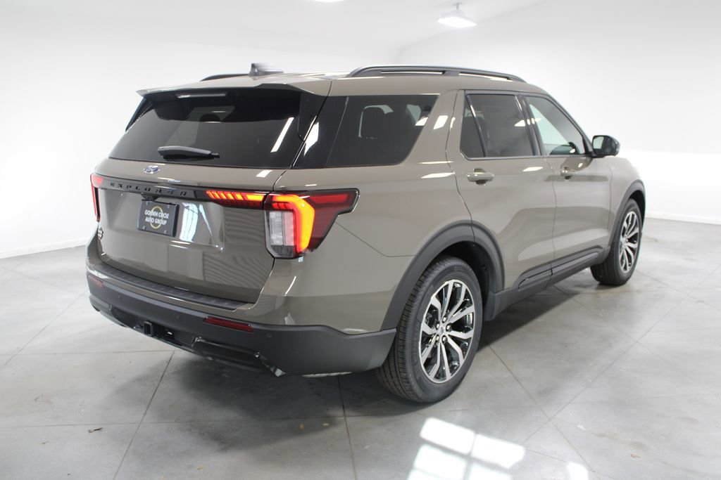 New 2026 Ford Explorer ST-Line image 8