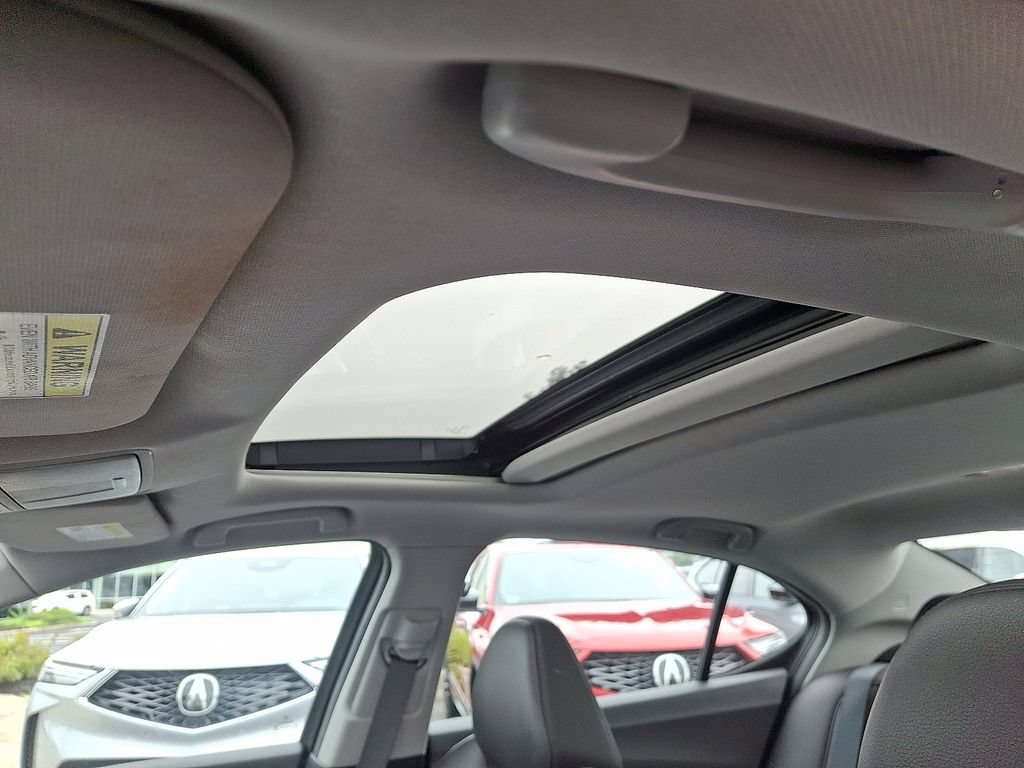 Certified 2018 Acura TLX FWD image 15
