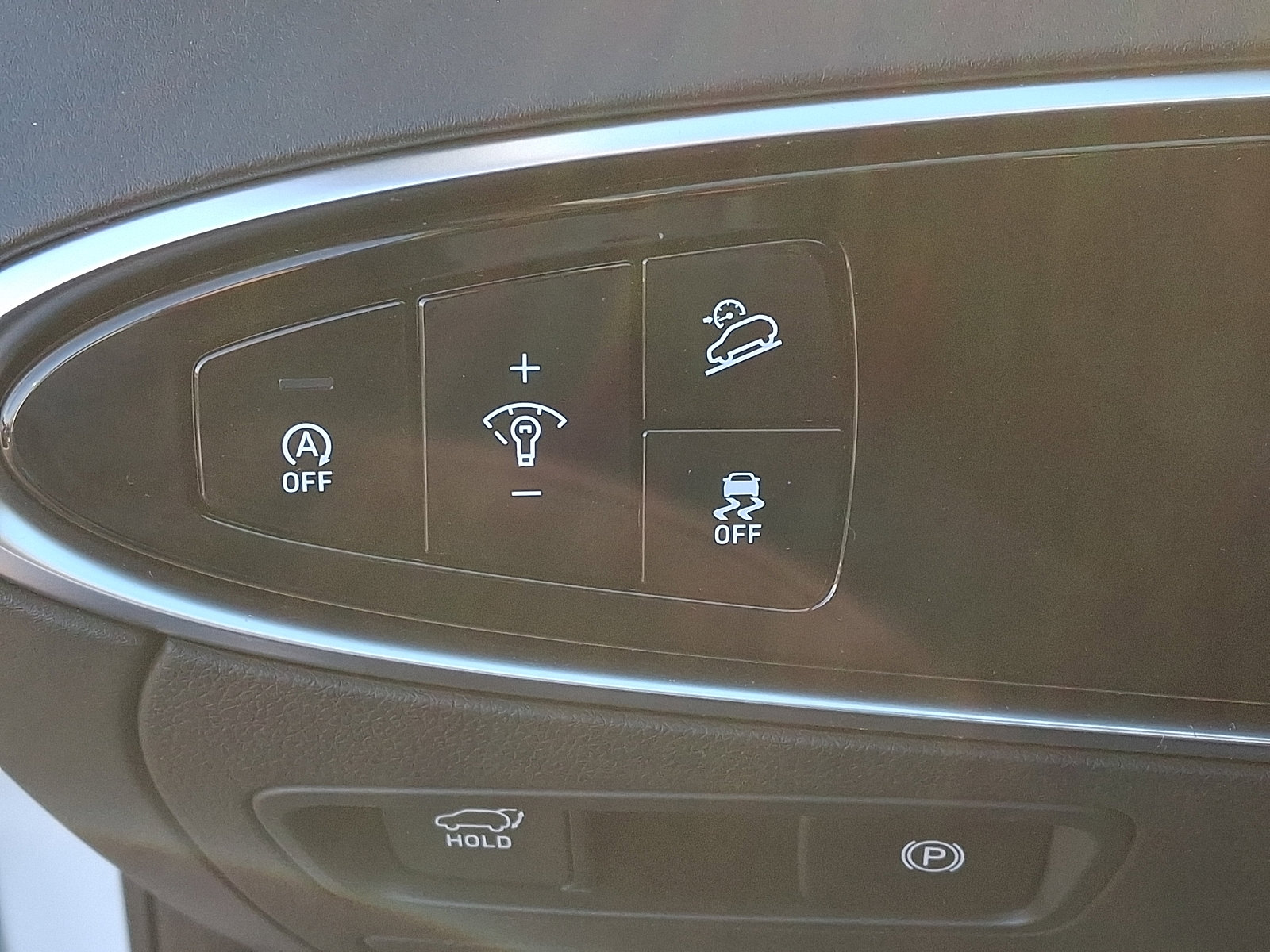 Certified 2023 Genesis GV70 2.5T w/ Select Package image 25