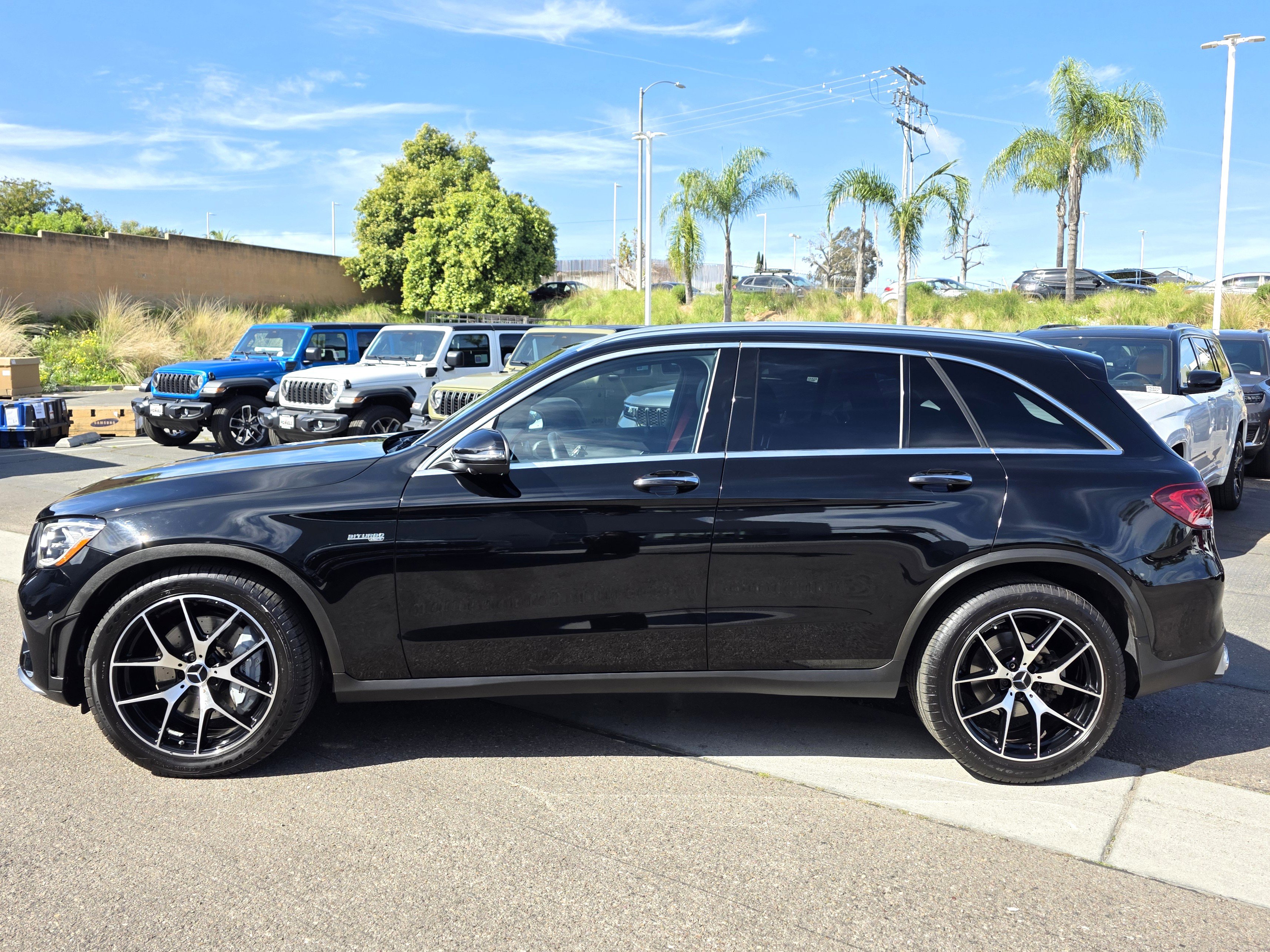 Used 2022 Mercedes-Benz GLC 43 AMG 4MATIC image 2
