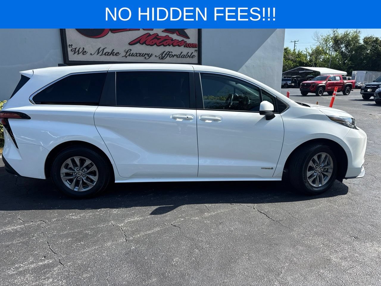Used 2021 Toyota Sienna LE FWD image 8
