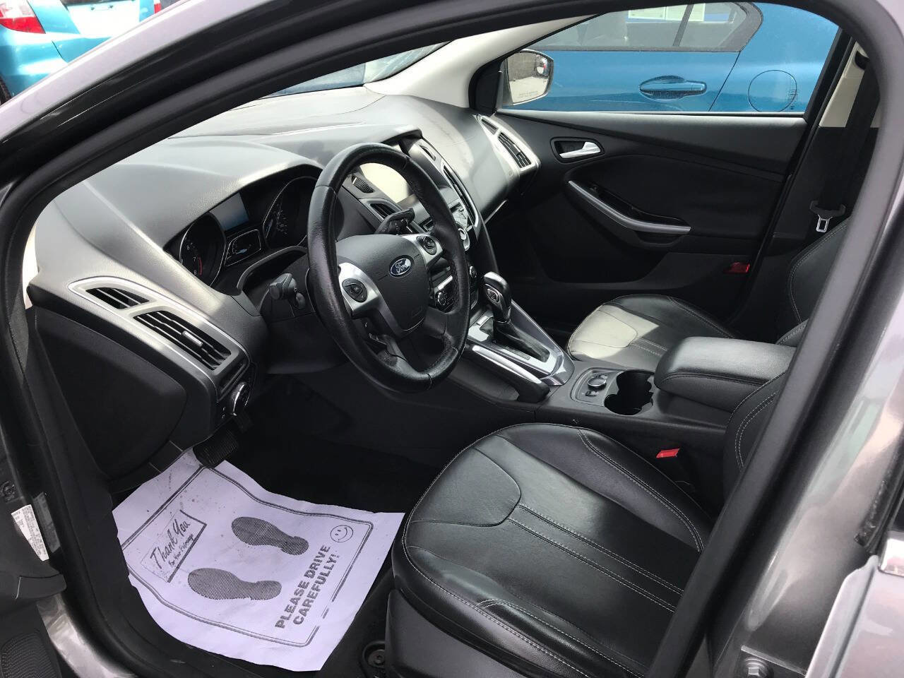 Used 2013 Ford Focus Titanium w/ Titanium Handling Pkg FWD image 8