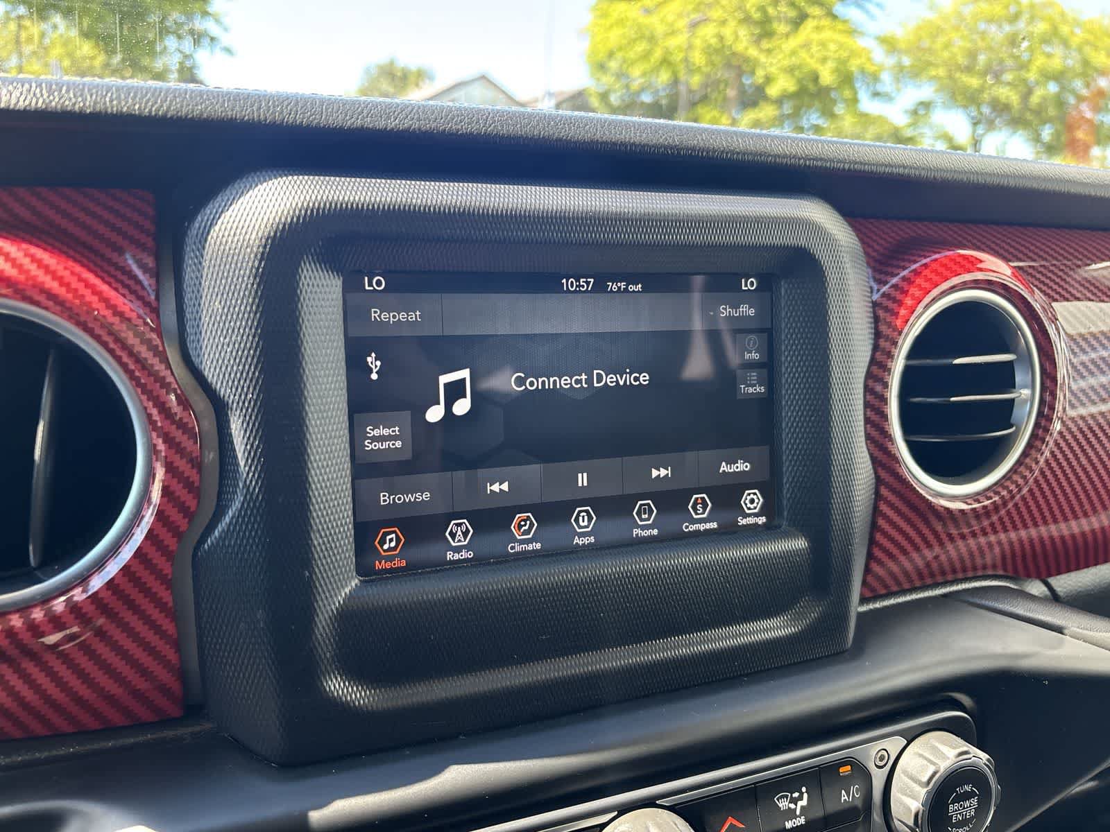 Certified 2020 Jeep Wrangler Unlimited Sahara AWD/4WD image 18