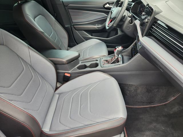 Used 2025 Volkswagen Jetta GLI Autobahn image 11