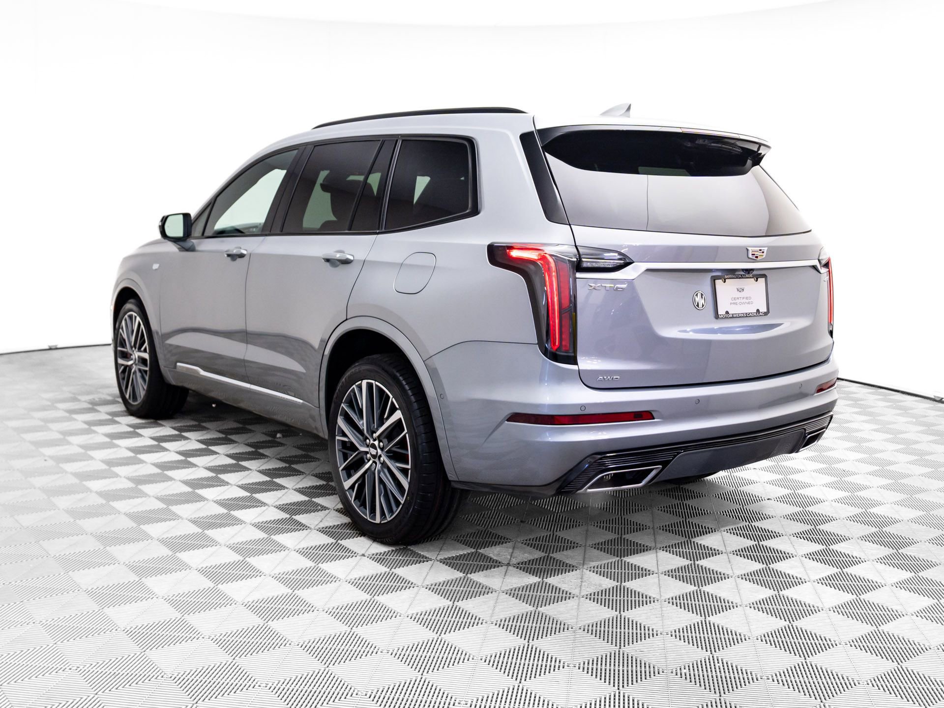 Certified 2024 Cadillac XT6 Sport w/ Technology Package image 3