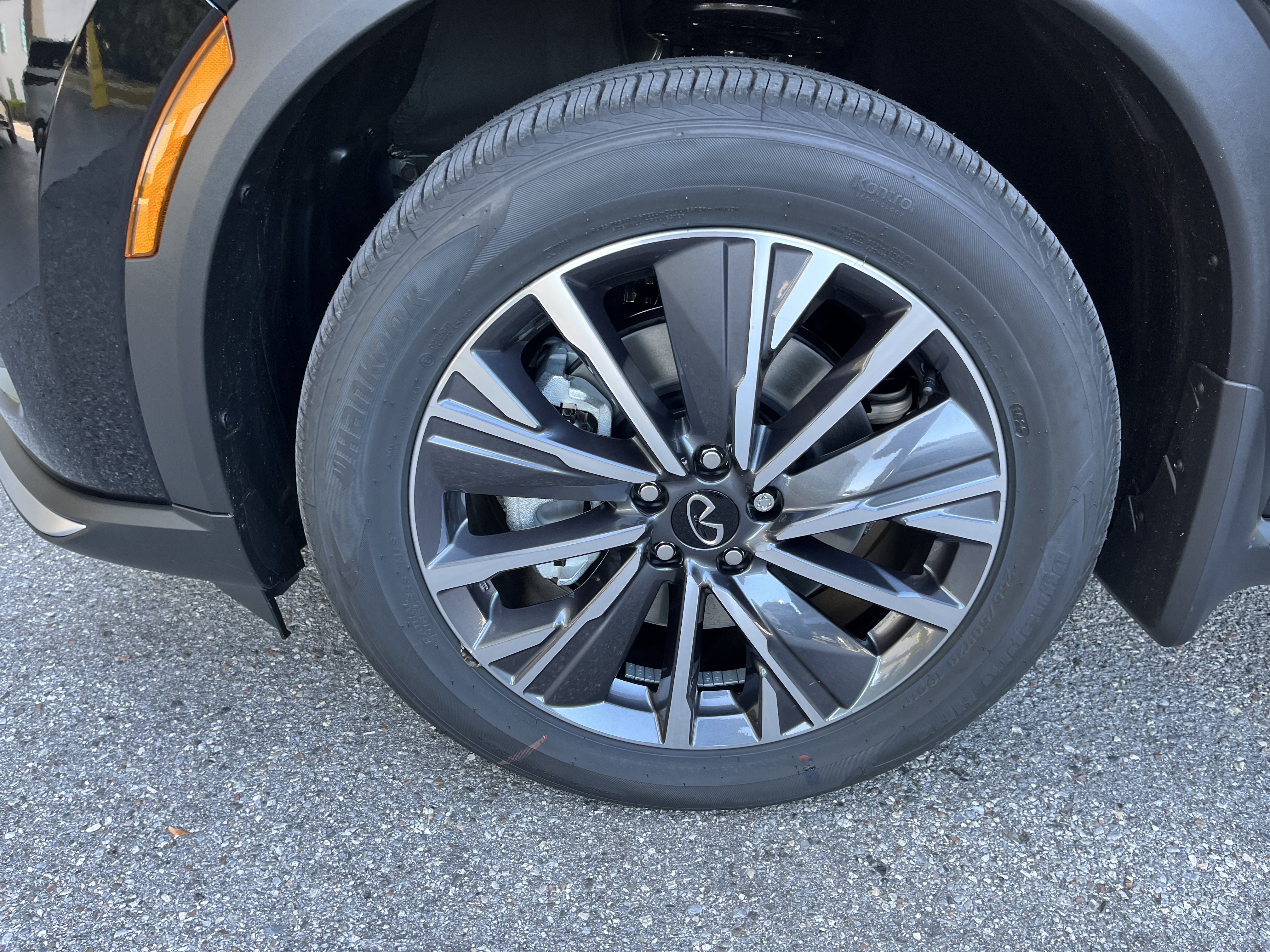 New 2027 INFINITI QX60 Luxe w/ Cargo Package FWD image 10