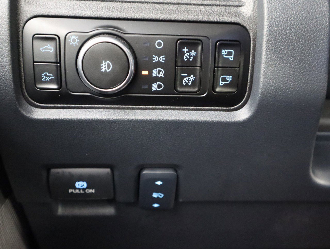 Used 2025 Ford F250 Lariat w/ Lariat Ultimate Package image 21