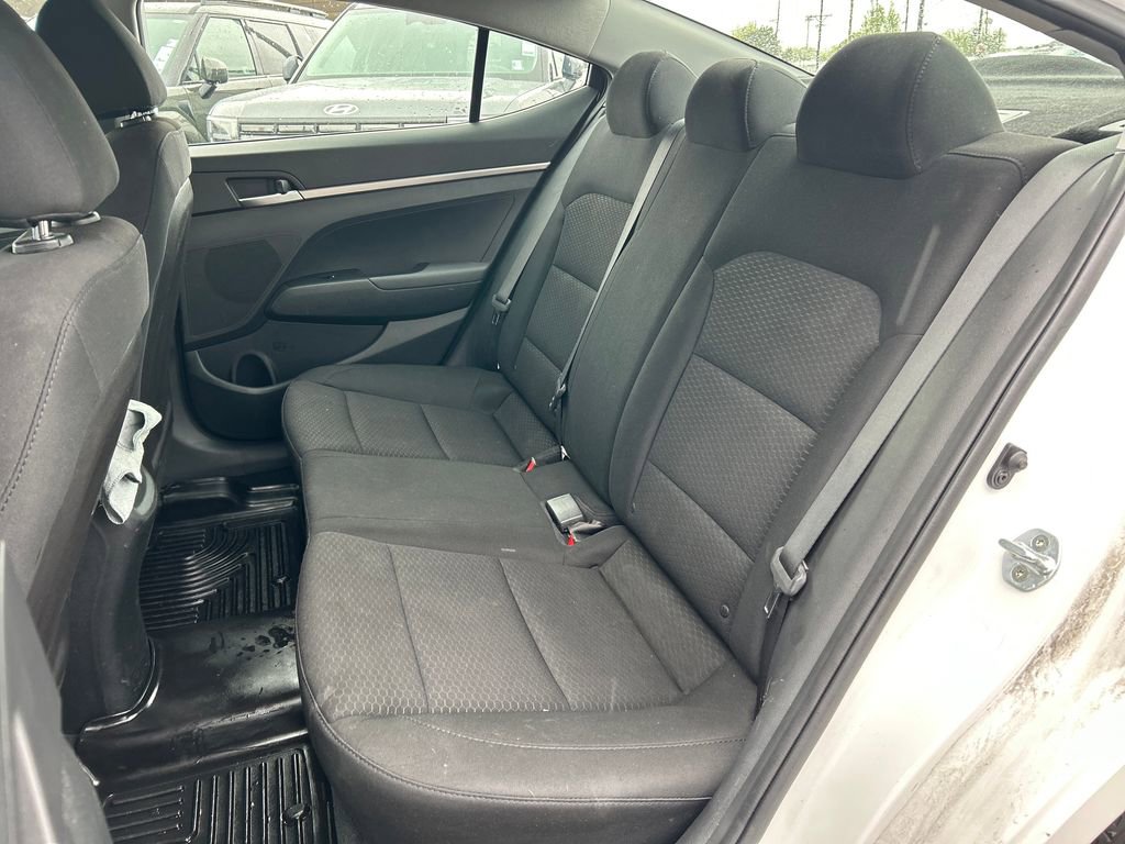 Used 2019 Hyundai Elantra SE w/ Cargo Package FWD image 24