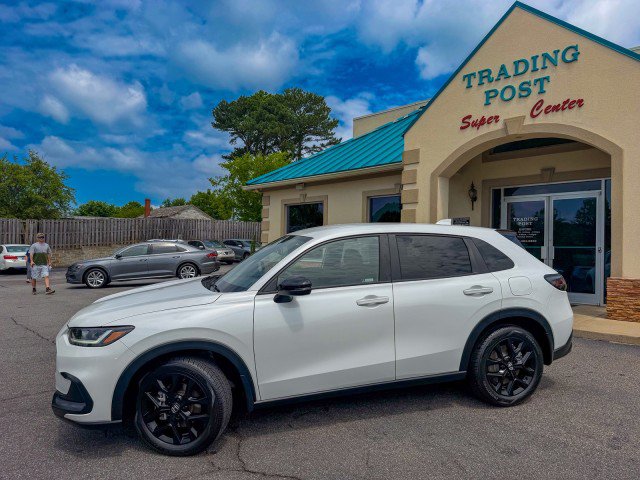 Used 2023 Honda HR-V Sport image 26