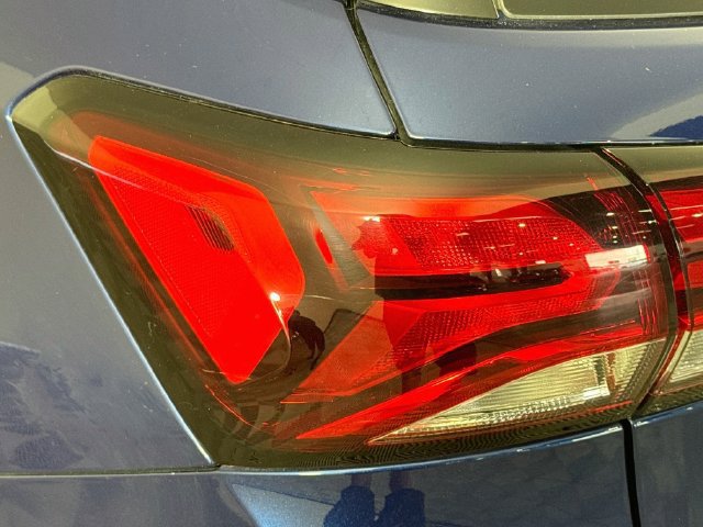 Used 2022 Chevrolet Equinox LT FWD image 33
