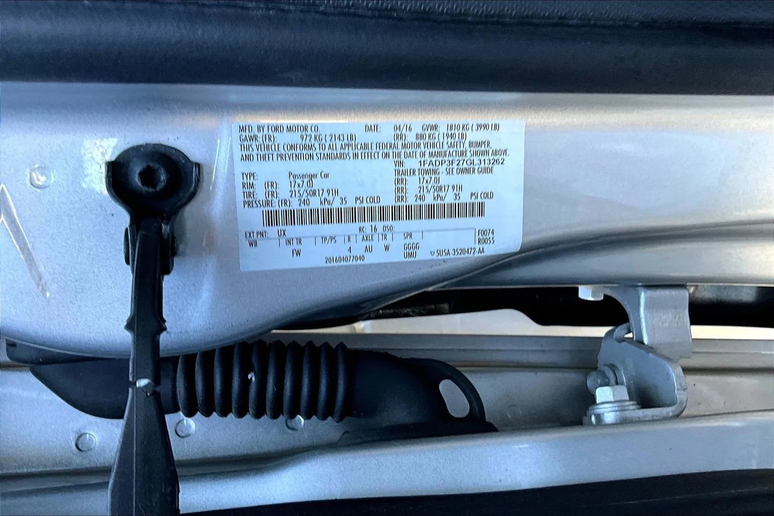 Used 2016 Ford Focus SE w/ Equipment Group 201A image 30