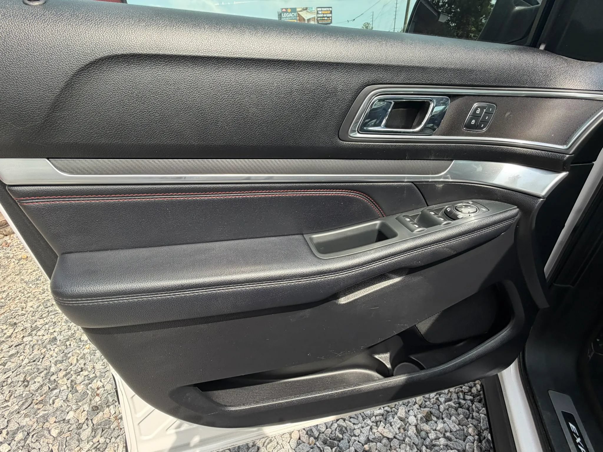 Used 2018 Ford Explorer Sport w/ Equipment Group 401A AWD/4WD image 17