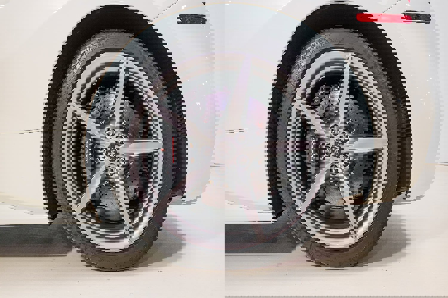 Used 2018 Ferrari 488 GTB image 14