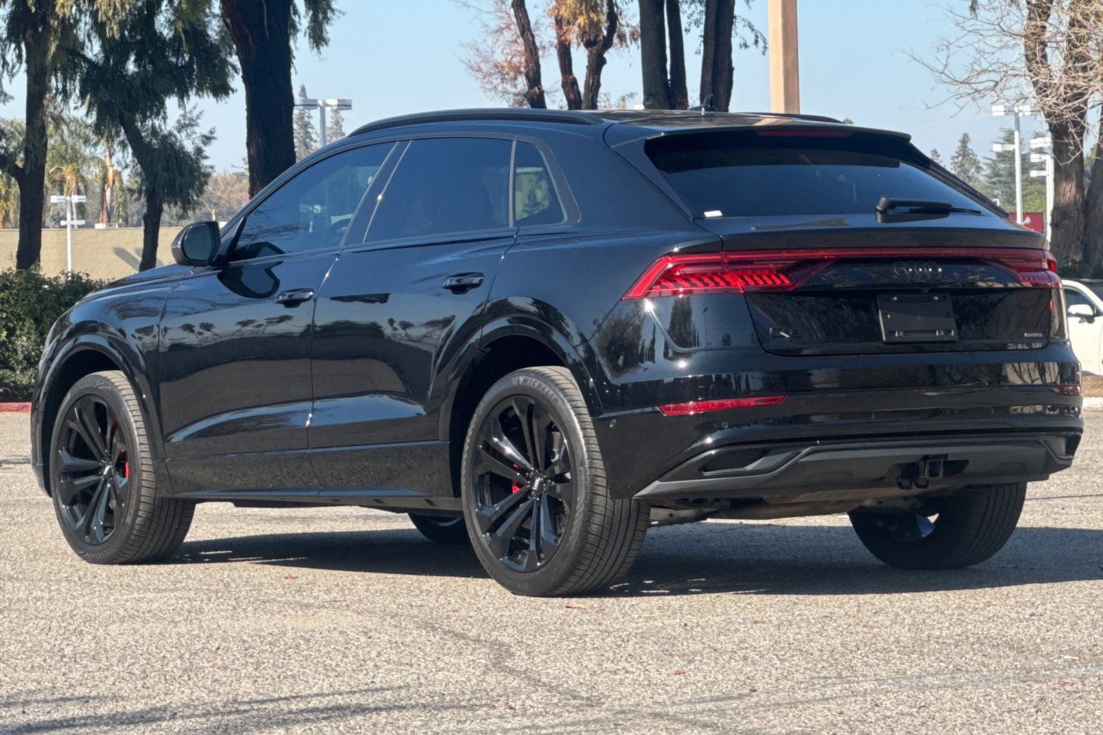 Used 2019 Audi Q8 Prestige w/ Towing Package image 6