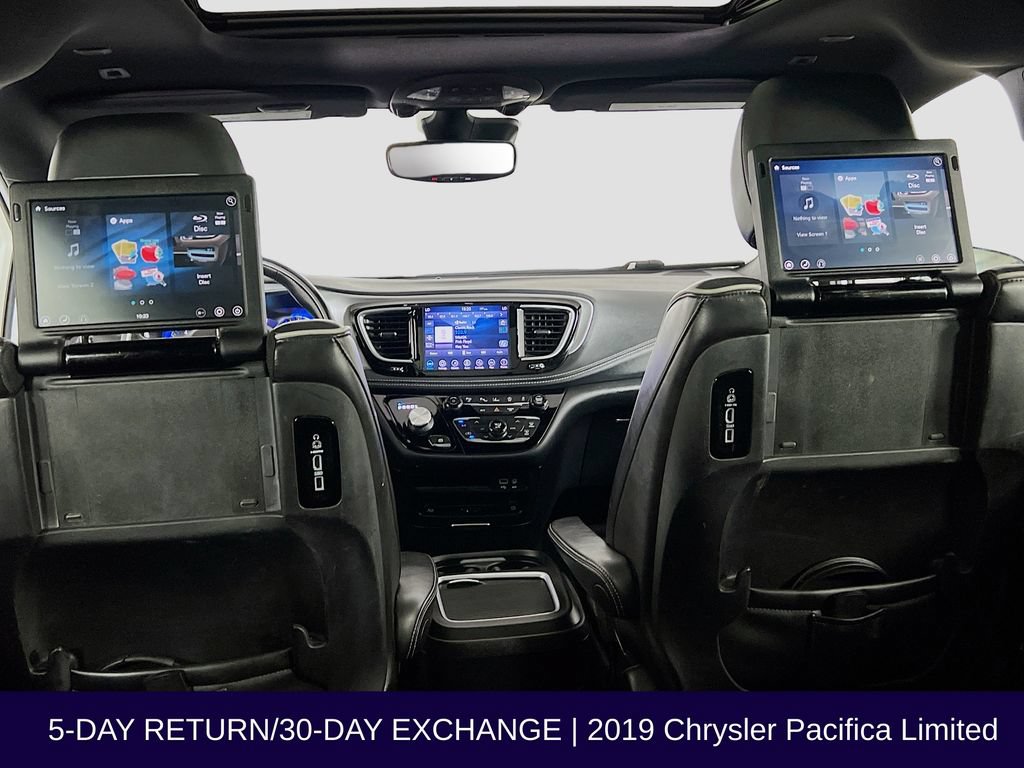 Used 2019 Chrysler Pacifica Limited w/ Advanced Safetytec Group FWD image 32