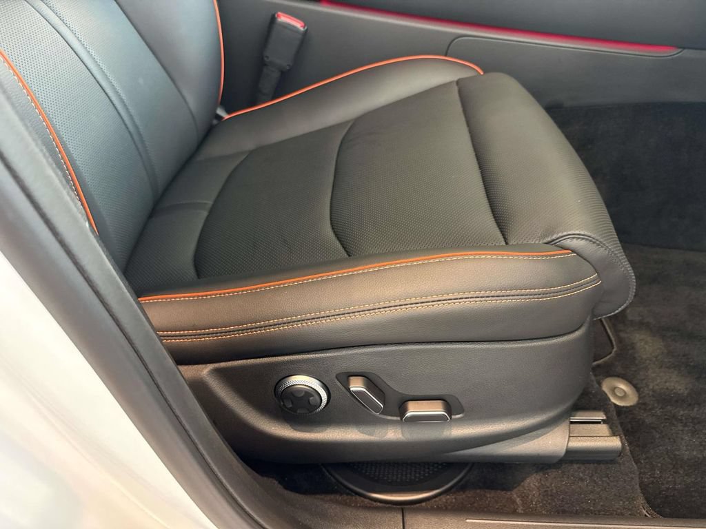 New 2026 Genesis GV70 2.5T Sport Prestige AWD/4WD image 15