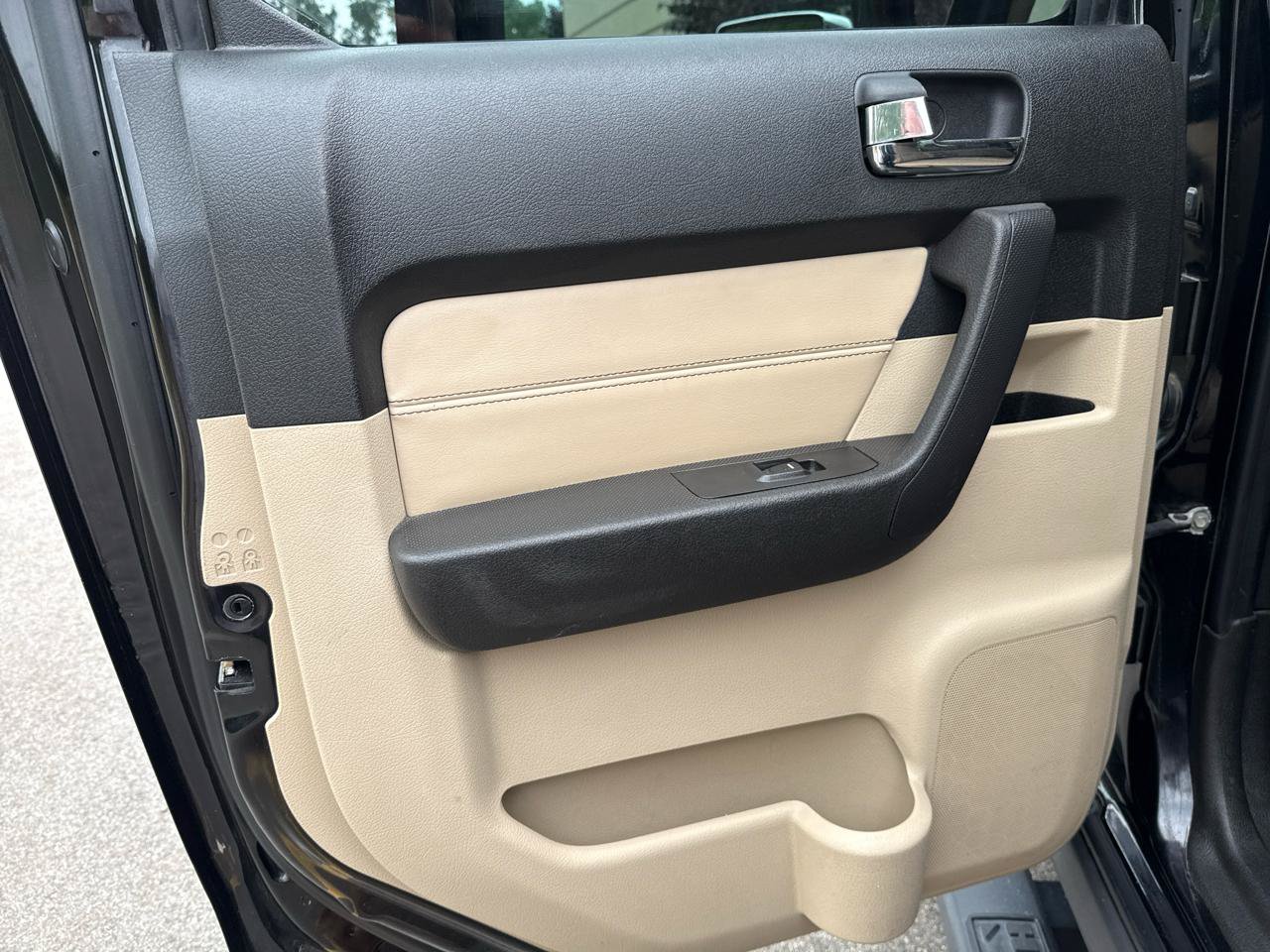 Used 2009 HUMMER H3T Luxury AWD/4WD image 19