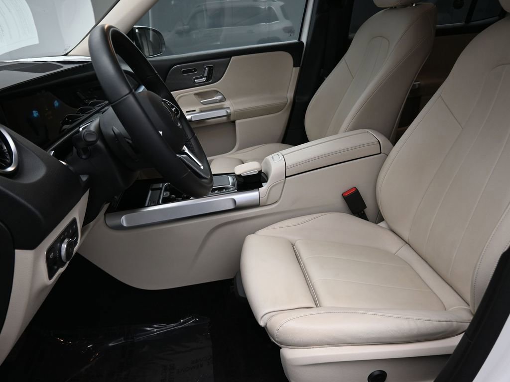 Used 2022 Mercedes-Benz GLB 250 image 11