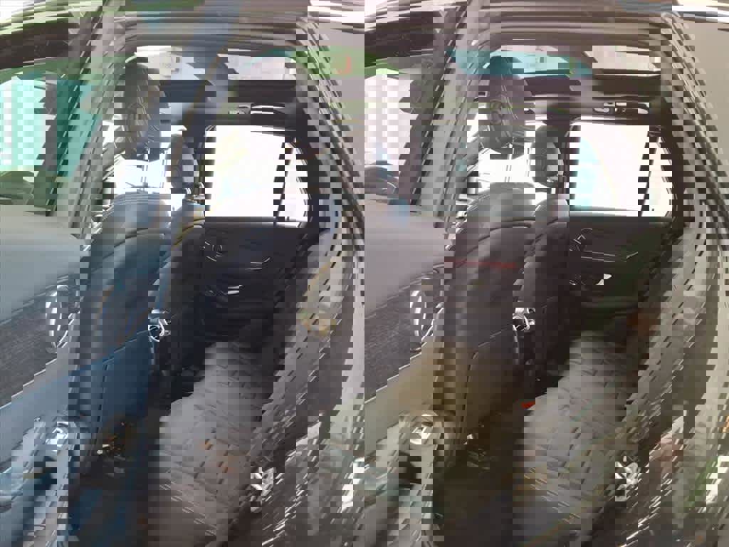 Used 2022 Mercedes-Benz GLC 300 4MATIC image 16