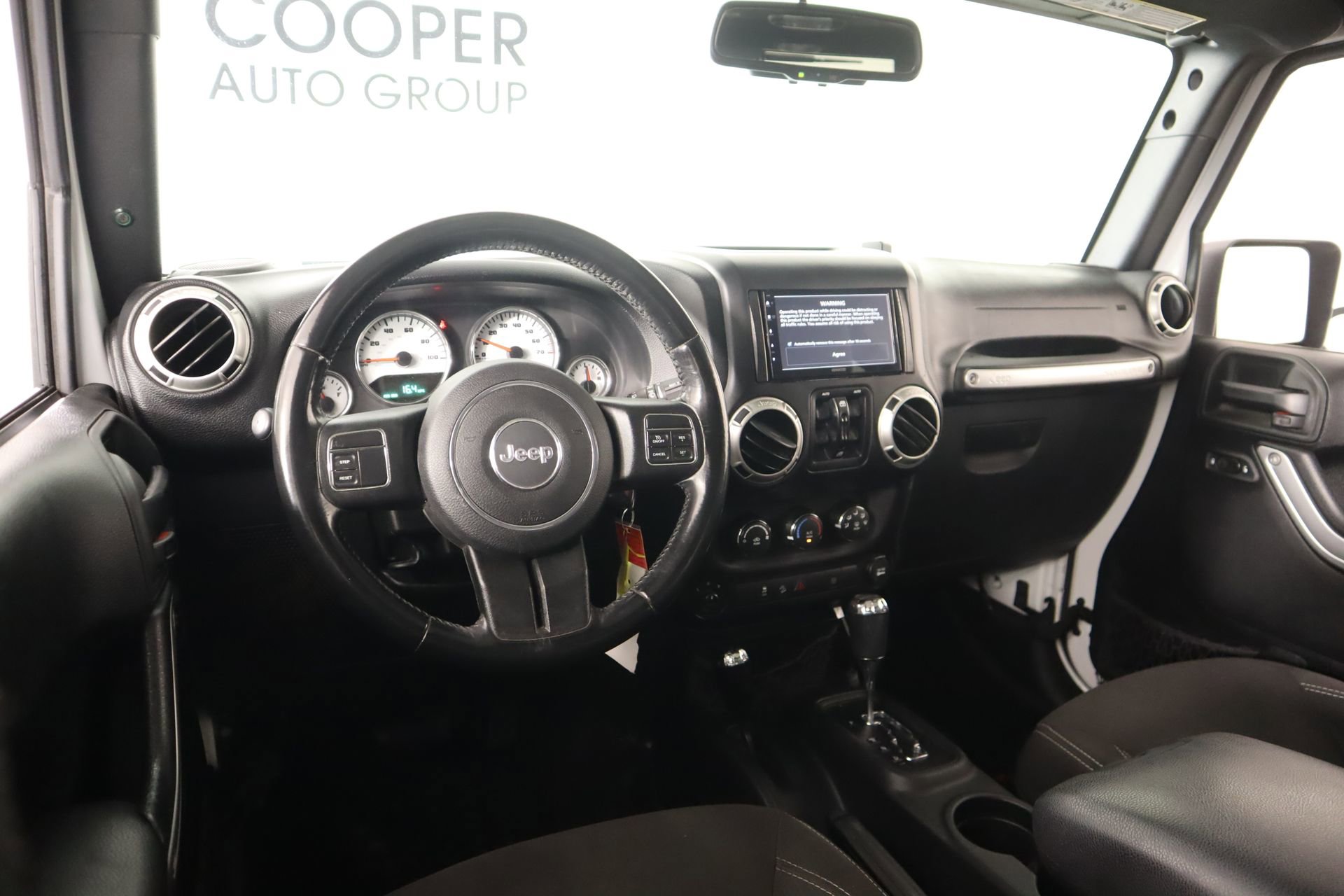 Used 2017 Jeep Wrangler Unlimited Sahara image 2