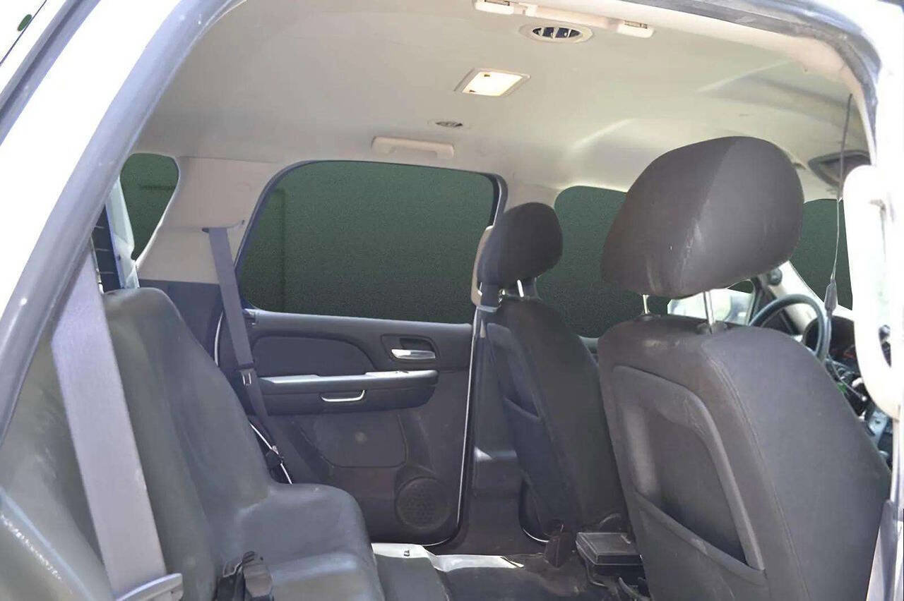 Used 2010 Chevrolet Tahoe LS w/ Interior Plus Package image 17