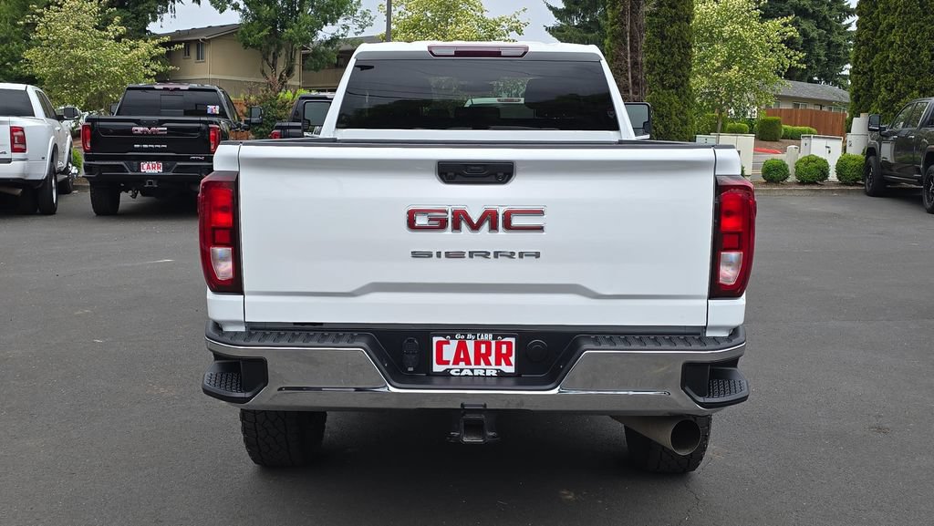 Used 2021 GMC Sierra 3500 4x4 Crew Cab w/ Gooseneck/5TH Wheel Package image 4